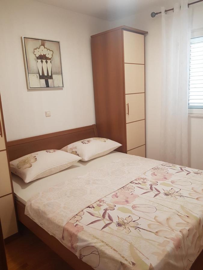 Apartment Lea Слатине Экстерьер фото